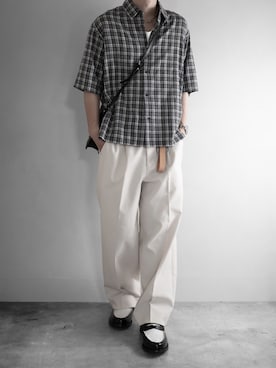 「SLICK（スリック）の【SLICK/スリック】Tech Twill Two Tuck Slacks/テックツイルツータックワイドスラックス / クラシック/セットアップ（スラックス、ホワイト系）」を使った、hopeさん（メンズ・168cm）の夏コーディネート