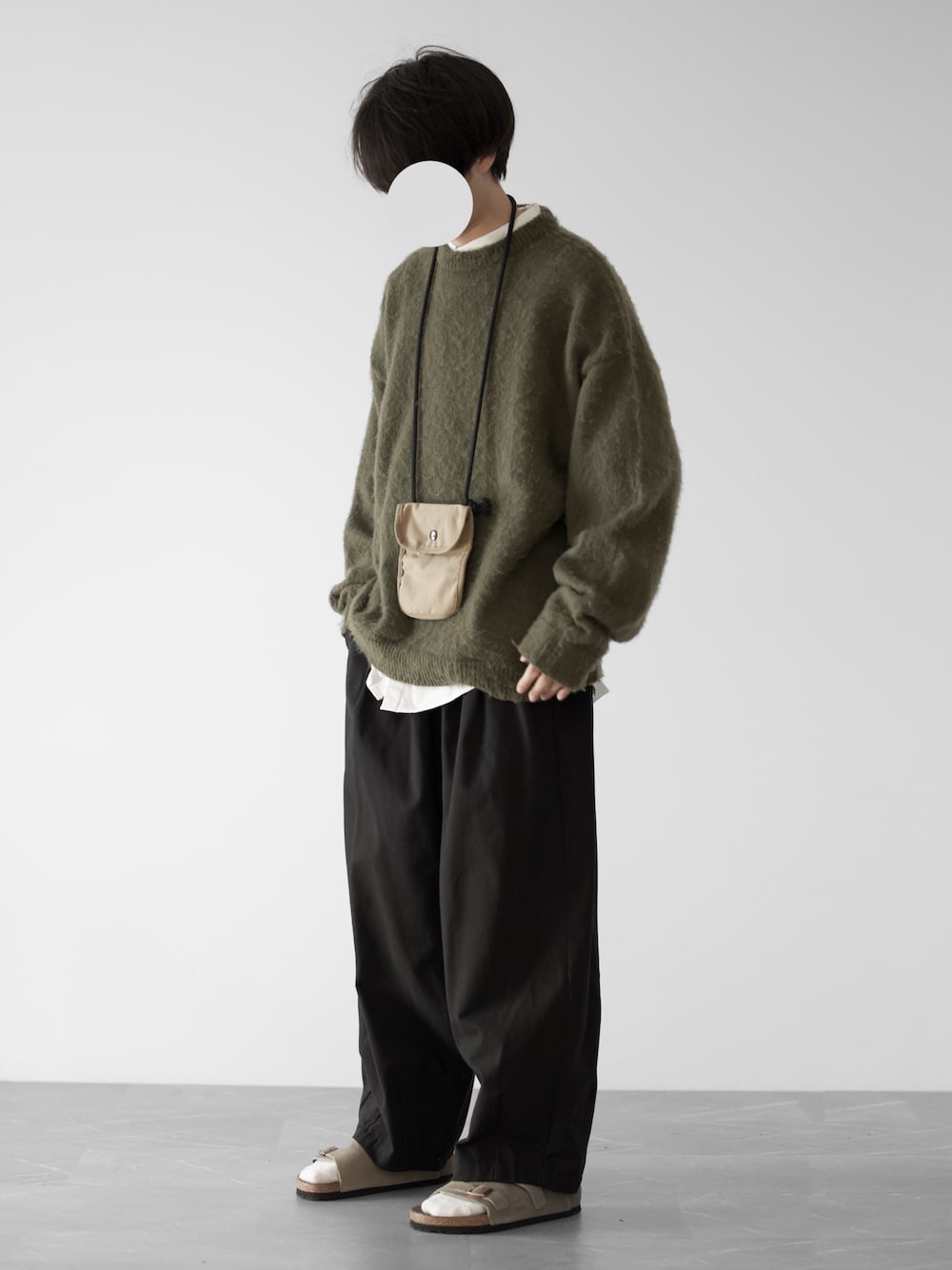 「RUUBON、ルーボン、シャギーニット、クルーネックニット、モヘアニット、シャツスタイル、birkenstock、冬、冬服、冬コーデ、秋冬コーデ、秋冬、ゆるコーデ、シンプルコーデ、シンプル」｜「RUUBONの【RUUBON】 crew neck shaggy knit / クルーネック シャギーニット（ニット/セーター、グリーン系）」を使った、hopeさん（メンズ・168cm）の秋コーディネートの1枚目の写真
