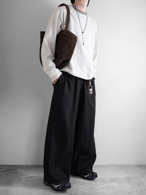 「MUJI Labo(ムジラボ)のMUJI Labo 手仕事で編み上げたアバカトートバッグ(トートバッグ)」を使った、hopeさん(メンズ・168cm)の秋コーディネート