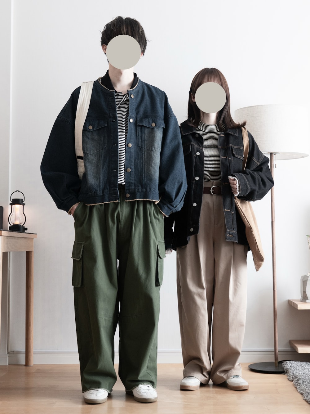 「春めき満開コーデ、RUUBON、ルーボン、カーゴパンツ、デニムジャケット、チノパン、ショルダーバッグ、レイヤードスタイル、春コーデ、スニーカー、ワイドパンツ、デニム、春色、大人カジュアル、低身長コーデ」｜「RUUBONの【RUUBON】no collar fringe denim jacket / ノーカラーフリンジデニムジャケット（デニムジャケット、ブルー系）」を使った、hopeさん（メンズ・168cm）の春コーディネートの1枚目の写真