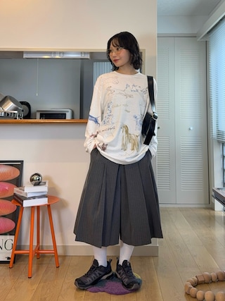 「MAISON SPECIAL(メゾンスペシャル)の【2026Autumn PRE-ORDER】Dog Party Long Sleeve T-Shirt/ドッグパーティロンTEE(Tシャツ/カットソー)」を使った、オクユウカさん(レディース・159cm)の秋コーディネート