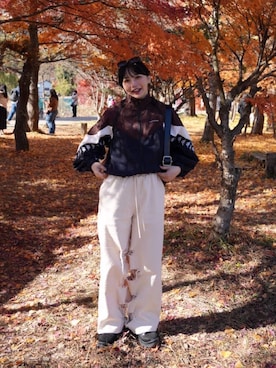 「アイテム（スウェットパンツ）」を使った、オクユウカさん（レディース・159cm）の秋コーディネート