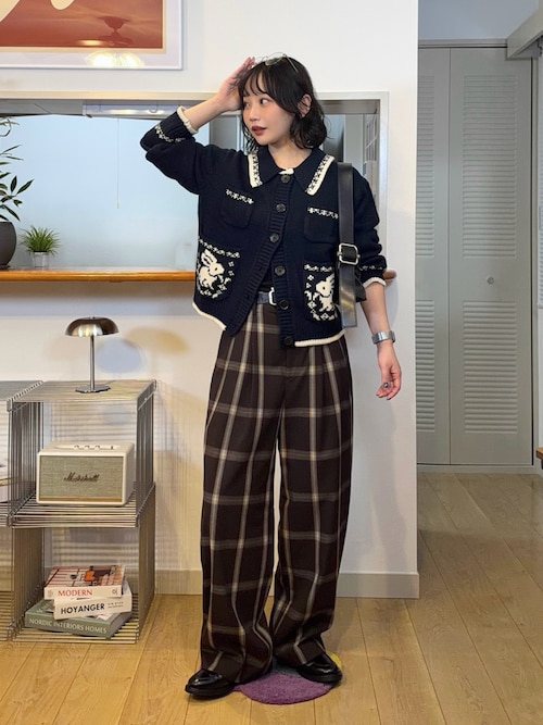「BEAUTY&YOUTH UNITED ARROWS（ビューティーアンドユースユナイテッドアローズ）のポリエステルブレンド チェック ワイドパンツ（スラックス）」を使った、オクユウカさん（レディース・159cm）の秋コーディネート