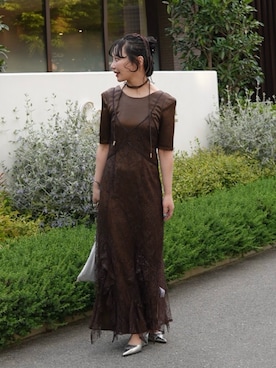 「ANDRESD（アンドレスド）のスパークルレースサテンドレス / sparkle lace satin dress（ドレス、ブラウン系）」を使った、オクユウカさん（レディース・159cm）の春コーディネート