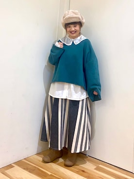 「バックロゴ」｜「アイテム（帽子）」を使った、えりさん（レディース・150cm）の秋コーディネート