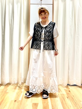 「スカラップ」｜「アイテム（サンダル）」を使った、えりさん（レディース・150cm）の夏コーディネート