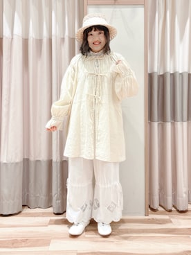 「レースアップシューズ」｜「アイテム（チュニック）」を使った、えりさん（レディース・150cm）の春コーディネート