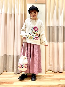 「巾着バッグ」｜「アイテム（ハンチング/ベレー帽）」を使った、えりさん（レディース・150cm）の冬コーディネート