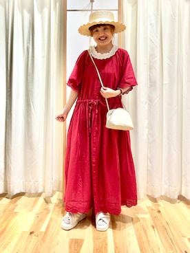 「スカラップ」｜「アイテム（帽子）」を使った、えりさん（レディース・150cm）の夏コーディネート