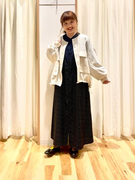 「Samansa Mos2 blue」｜「アイテム（ミリタリージャケット）」を使った、えりさん（レディース・150cm）の春コーディネート