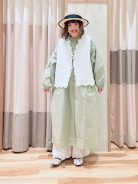 「アイテム（ドレスシューズ、ベージュ系）」を使った、えりさん（レディース・150cm）の春コーディネート