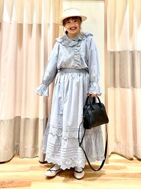 「スカラップ」｜「アイテム（帽子）」を使った、えりさん（レディース・150cm）の春コーディネート