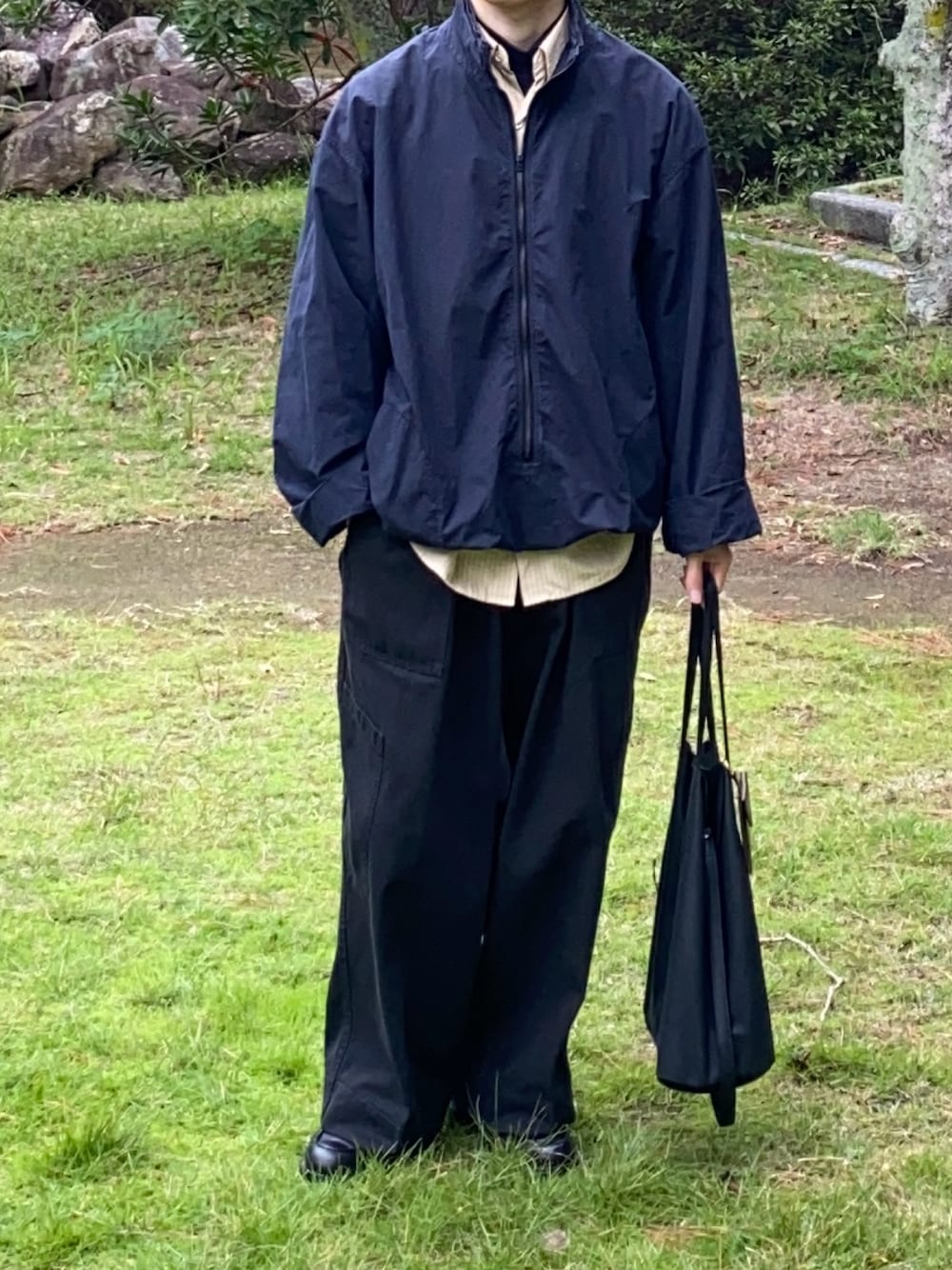 「シンプル、秋服、きれいめカジュアル、今日のコーデ、ootd、革靴」｜「A.PRESSEのアイテム（パンツ、ブラック系）」を使った、fakeさん（メンズ・161cm）の秋コーディネートの1枚目の写真