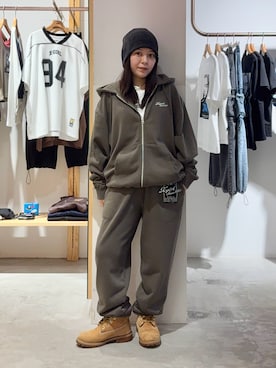 「アイテム（ニットキャップ/ビーニー）」を使った、Fukuo Yuukaさん（レディース・145cm）の秋コーディネート