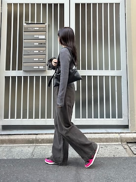 「グレーパンツ」｜ひかりさん（レディース・156cm）の秋コーディネート