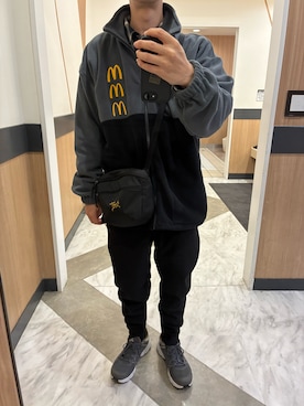 「Design Tshirts Store graniph（デザイン　ティーシャツ　ストア　グラニフ）のアイテム」を使った、こうへいさん（メンズ・167cm）の冬コーディネート