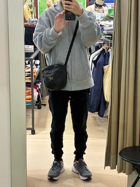 「アイテム（パーカー）」を使った、こうへいさん（メンズ・167cm）の秋コーディネート