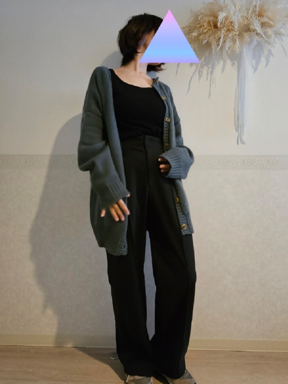 「GUのアイテム（パンツ、ブラック系）」を使った、さ太郎さん（レディース・164cm）の秋コーディネートの1枚目の写真