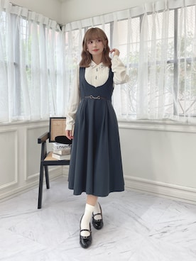 「アイテム（ジャンパースカート）」を使った、F i.n.tさん（レディース・152cm）の秋コーディネート