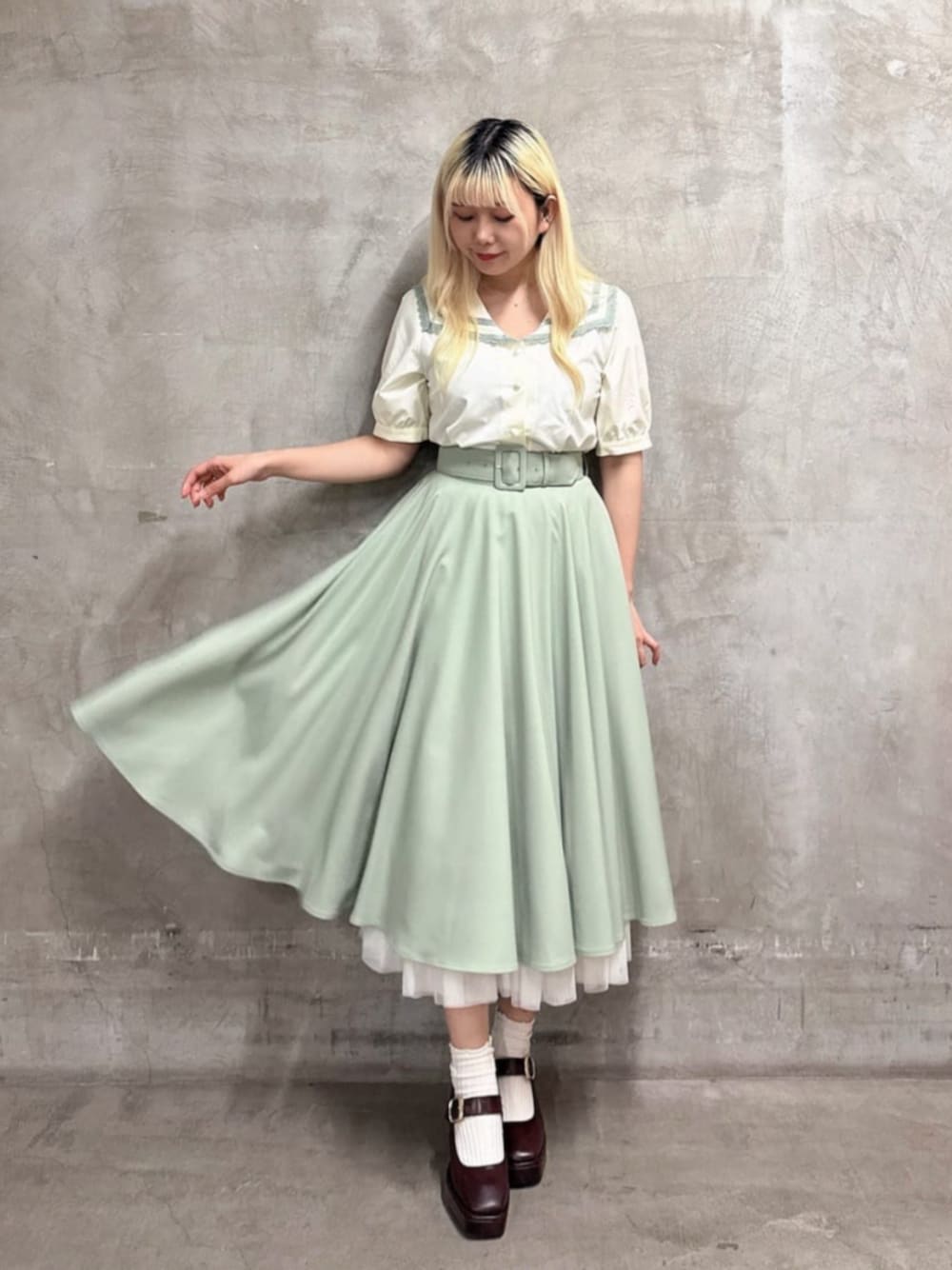 「fint、an another angelus、骨格ストレート、イエベ春、低身長、夏コーデ、お出かけコーデ、淡色コーデ、ブラウス、セーラーカラー、レース、スカート、チュールスカート、グリーン、厚底シューズ」｜「an another angelusのパニエサーキュラースカート（スカート、グリーン系）」を使った、F i.n.tさん（骨格ストレート・レディース・153cm）の夏コーディネートの1枚目の写真