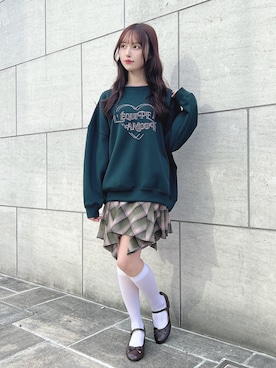 「刺繍」｜「アイテム（スウェット）」を使った、F i.n.tさん（レディース・157cm）の冬コーディネート