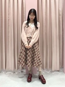 「刺繍」｜「アイテム（ローファー）」を使った、F i.n.tさん（レディース・153cm）の秋コーディネート