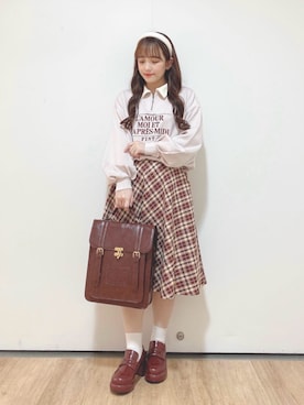 「刺繍」｜「アイテム（ローファー）」を使った、F i.n.tさん（レディース・150cm）の秋コーディネート