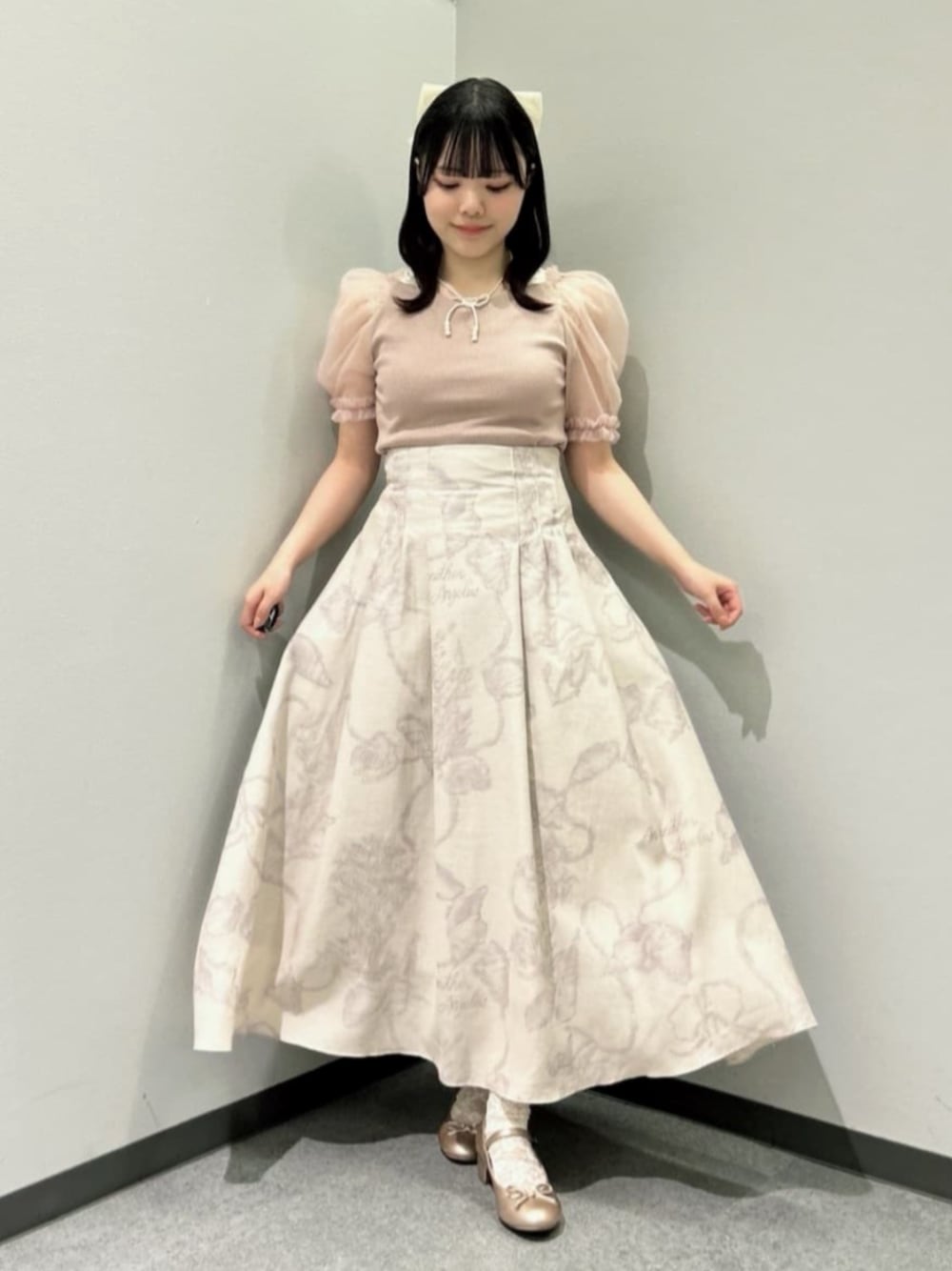 「fint、ananotherangelus、骨格ウェーブ、イエベ春、夏コーデ、お出かけコーデ、低身長コーデ、ガーリー、フェミニン、ボリューム袖、フレアスカート、ハイウエスト、マリン、チュール」｜「an another angelusのシェルモチーフマリン柄スカート（スカート、パープル系）」を使った、F i.n.tさん（レディース・153cm）の夏コーディネートの1枚目の写真