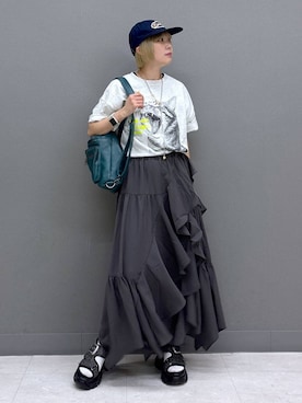 「PAGEBOY（ページボーイ）のジグフリティアードスカート（スカート、グレー系）」を使った、anninさん（レディース・152cm）の春コーディネート