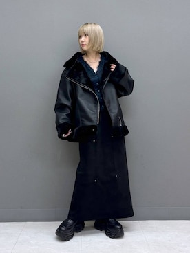 「PAGEBOY（ページボーイ）のダイバースエードスカート【セットアップ対応】（スカート、ブラック系）」を使った、anninさん（レディース・152cm）の秋コーディネート