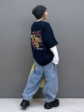 「PAGEBOY（ページボーイ）のプラットチャンキースニーカー（スニーカー、ブラック系）」を使った、anninさん（レディース・152cm）の春コーディネート