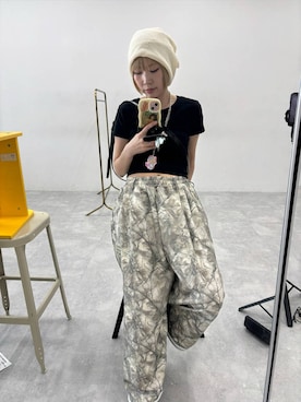 「PAGEBOY（ページボーイ）のペタットスニーカー【2サイズ展開・軽量】（スニーカー、ブラック系）」を使った、anninさん（レディース・152cm）の春コーディネート