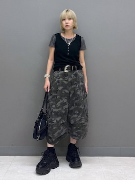 「PAGEBOY（ページボーイ）のプラットチャンキースニーカー（スニーカー、ブラック系）」を使った、anninさん（レディース・152cm）の夏コーディネート