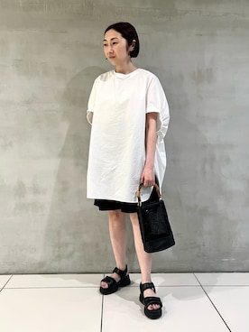 「大人カジュアルコーデ」｜「アイテム（サンダル）」を使った、ナベさん（レディース・150cm）の夏コーディネート