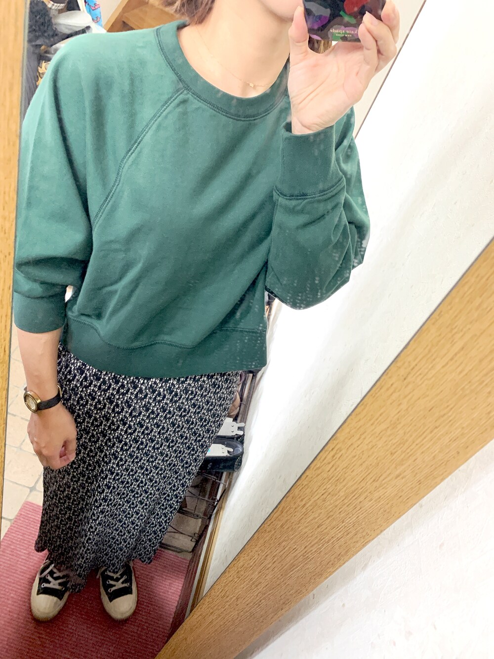 「秋ルック紹介するよ、秋服、おしゃれさんと繋がりたい、パーカー、低身長、プチプラコーデ、カジュアル」｜「B.C STOCKのフラワープリーツタイトスカート（スカート、ブラック系）」を使った、みむさん（レディース・156cm）の秋コーディネートの1枚目の写真