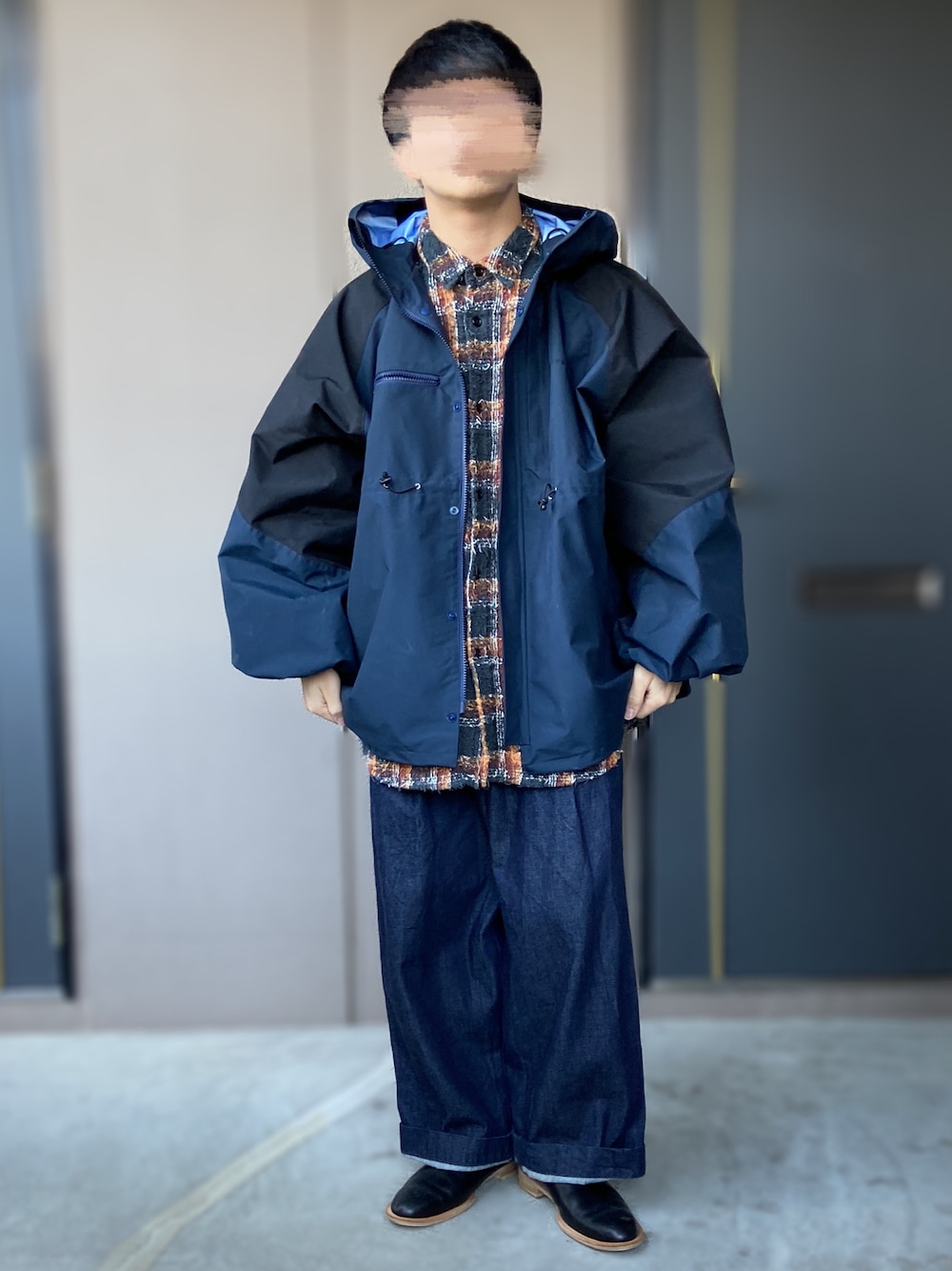 「brunaboinne、BRU NA BOINNE、holiday、ISHMM、Traditional Weatherwear、traditionalweatherwear、チェックシャツ、サボサンダル、低身長男子、ナイロンジャケット」｜「BRUNABOINNEのBRU NA BOINNE バルバシャツ　S（シャツ/ブラウス、その他）」を使った、おます@低身長(159cm)さん（メンズ・159cm）の冬コーディネートの1枚目の写真