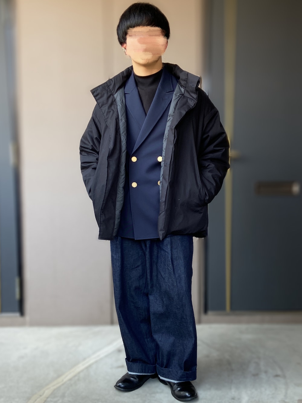 「無印良品、MUJI Labo、Traditional Weatherwear、ダブルジャケット、モックネック、ダウンジャケット、ブルー、ダークトーンコーデ、低身長男子、リジットデニム」｜「Traditional WeatherwearのUNIONSLACK 101（その他パンツ、ブルー系）」を使った、おます@低身長(159cm)さん（メンズ・159cm）の春コーディネートの1枚目の写真