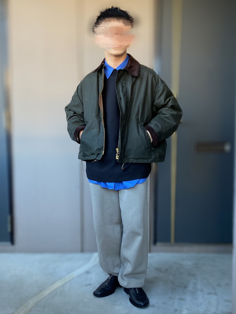 「KAPTAIN SUNSHINE、UNITED ARROWS & SONS、FreshService、FREAK’Ｓ STORE、ISHMM、barbour、低身長男子、革靴、ジップシューズ、オイルドジャケット、スウェットパンツ」｜「FREAK'S STOREのWEB限定 ワイドシルエット スウェットパンツ/セットアップ対応（スウェットパンツ、グレー系）」を使った、おます@低身長(159cm)さん（メンズ・159cm）の春コーディネートの1枚目の写真