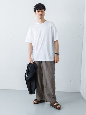 その他パンツ（ブラウン系）を使った「白Tシャツ」の人気ファッション