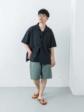 「URBAN RESEARCH（アーバンリサーチ）の『別注』LACOSTE×URBAN RESEARCH　FUNCTIONAL PIQUE OP SHIRTS（シャツ/ブラウス、ブラック系）」を使った、horiguchiさん（メンズ・172cm）の春コーディネート