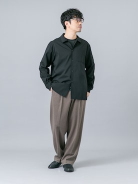 「URBAN RESEARCH ROSSO MEN（アーバンリサーチロッソメン）の『セットアップ対応/防シワ』ストレッチウールリラックスシャツ（シャツ/ブラウス、ブラック系）」を使った、horiguchiさん（メンズ・172cm）の秋コーディネート