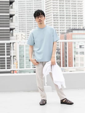 「初夏のお出掛けコーデ」｜「アイテム（スラックス）」を使った、horiguchiさん（メンズ・172cm）の春コーディネート