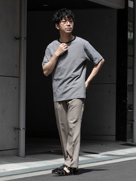 「URBAN RESEARCH ROSSO MEN（アーバンリサーチロッソメン）の『セットアップ対応』『防シワ』サマーウール調ストレートスラックス（その他パンツ、ベージュ系）」を使った、horiguchiさん（メンズ・172cm）の夏コーディネート