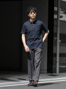 「URBAN RESEARCH ROSSO MEN（アーバンリサーチロッソメン）の『セットアップ対応』『防シワ』サマーウール調ストレートスラックス（その他パンツ、グレー系）」を使った、horiguchiさん（メンズ・172cm）の夏コーディネート
