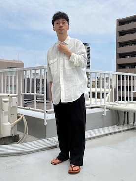 「URBAN RESEARCH（アーバンリサーチ）のSANDWASH LINEN WORK SHIRTS（シャツ/ブラウス、ホワイト系）」を使った、horiguchiさん（メンズ・172cm）の夏コーディネート