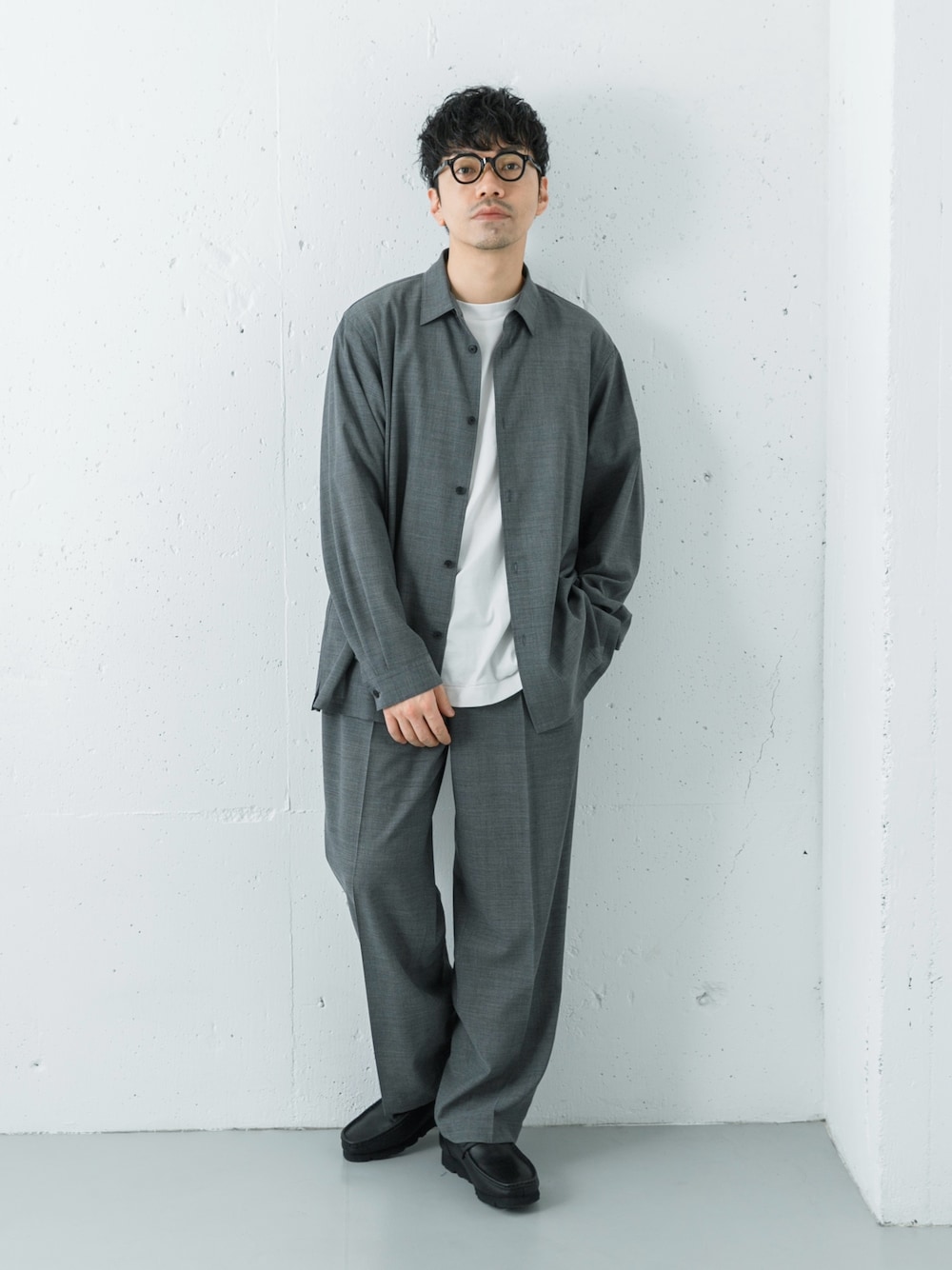 horiguchi(URBAN RESEARCH ROSSO)|Clarksのローファーを使った参考コーディネート