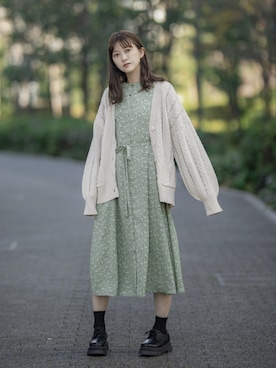 「小花柄ワンピース」｜「アイテム（トップス）」を使った、プチプラのあやさん（レディース・167cm）の冬コーディネート