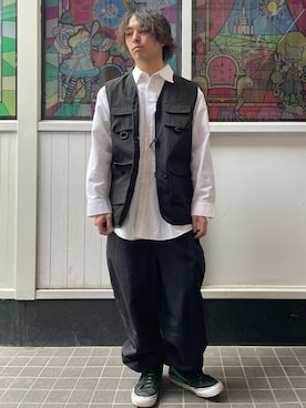 「SPINNS（スピンズ）のアイテム（ベスト）」を使った、Kenji Sugiyamaさん（メンズ・178cm）の春コーディネート