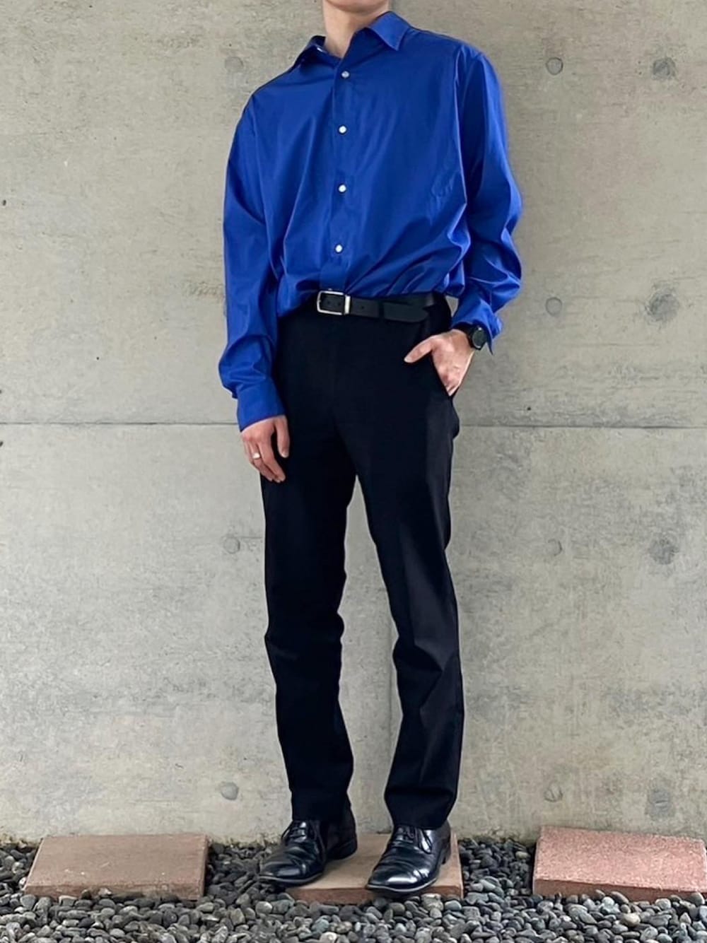 「シンプルスタイル、春服、大人コーデ、韓国ファッション、シンプル、シャツスタイル、タックイン、CASPER JOHN、ビッグシルエット、ローファー、ootd、キレイめ、デートコーデ、春コーデ、春夏コーデ」｜「CASPER JOHNのHard workers shirts/ハードワーカーズシャツ（シャツ/ブラウス、ブルー系）」を使った、MAITO 마이토　さん（メンズ・170cm）の春コーディネートの1枚目の写真