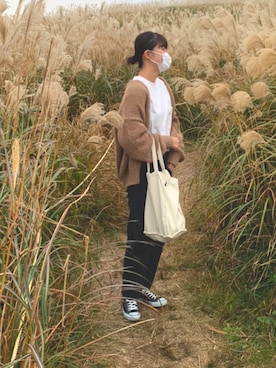 「titivate（ティティベイト）のﾛｰｹﾞｰｼﾞﾊﾝﾄﾞﾗｲｸﾆｯﾄｶｰﾃﾞｨｶﾞﾝ（カーディガン/ボレロ）」を使った、なともさん（レディース・172cm）の秋コーディネート